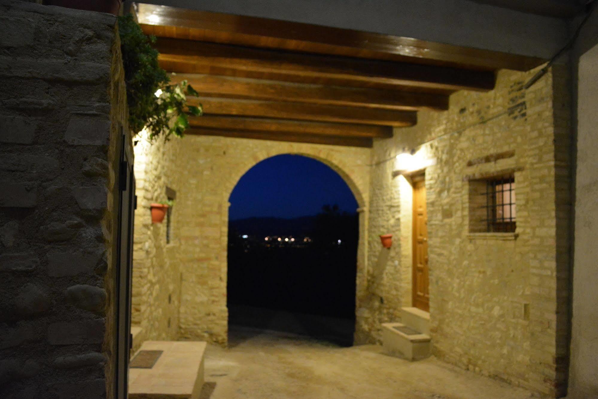 A Casa Di Mi Appartamenti Vacanza Montefalco Buitenkant foto